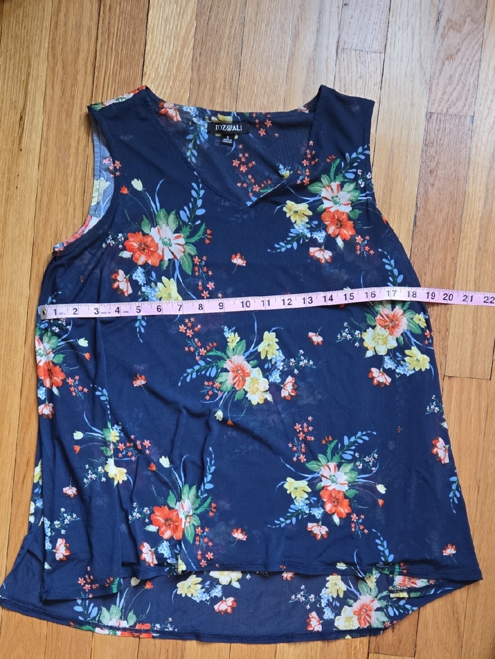Roz & Ali Navy Floral V-Neck Sleeveless Double Layered Camisole, Size S